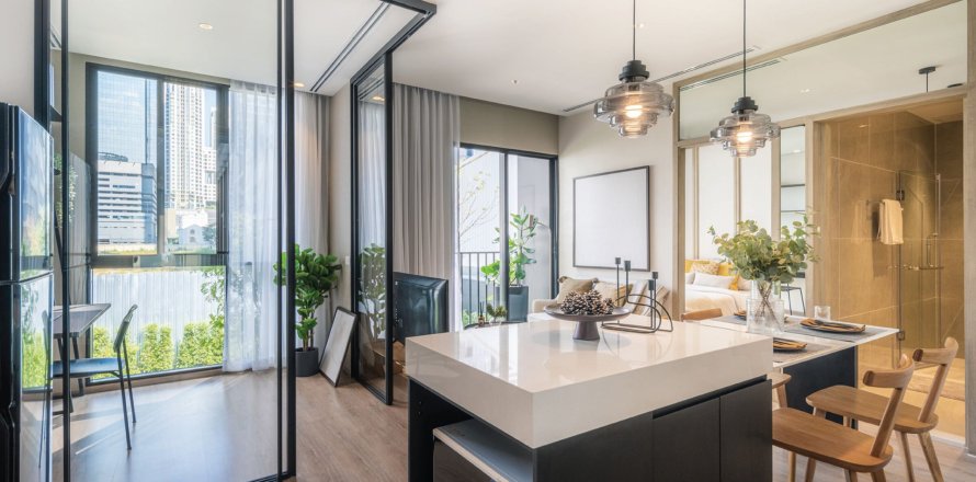 Studio in the Condo in Huai Khwang, Bangkok, Thailand  № 148099