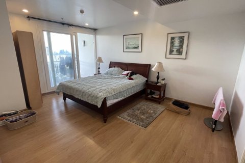 Condo in Huai Khwang, Bangkok, Thailand, 3 bedrooms  № 161137 - photo 5