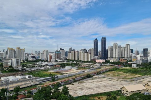 Condo in Huai Khwang, Bangkok, Thailand, 3 bedrooms  № 161137 - photo 14