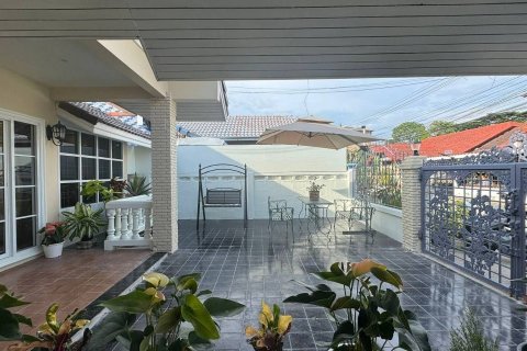 Дом в Паттайе, Таиланд с 4 спальнями  № 152709 - фото 2