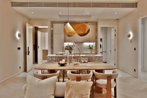 Condo à Khlong Toei, Bangkok, Thaïlande, 3 chambres  № 152712 - photo 4