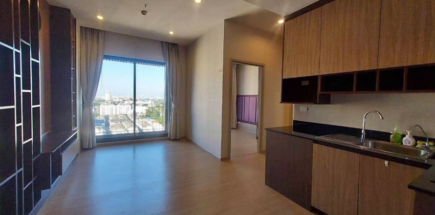Condo à Huai Khwang, Bangkok, Thaïlande, 2 chambres  № 139054