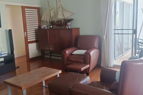 Condo in Hua Hin, Thailand, 2 bedrooms  № 139051 - photo 12