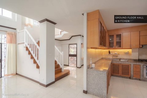 Villa à San Sai, Thaïlande 4 chambres № 136565 - photo 5