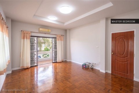 Villa à San Sai, Thaïlande 4 chambres № 136565 - photo 10