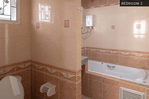 Villa à San Sai, Thaïlande 4 chambres № 136565 - photo 14