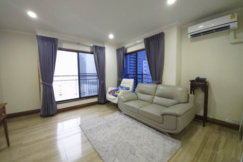 Кондоминиум с 3 спальнями в Ваттхане, Бангкок, Таиланд № 136566 - фото 11