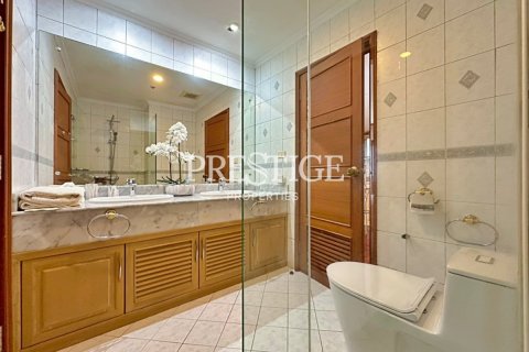 Condo à Pattaya, Thaïlande, 3 chambres № 197612 - photo 22