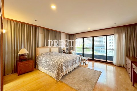Condo à Pattaya, Thaïlande, 3 chambres № 197612 - photo 14