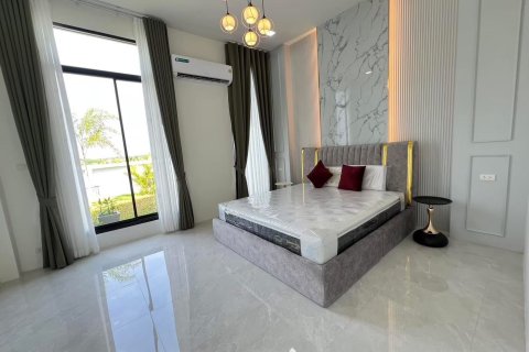 Villa in Cha-am, Thailand 3 bedrooms № 140588 - photo 16