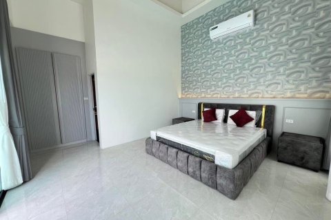 Villa in Cha-am, Thailand 3 bedrooms № 140588 - photo 6