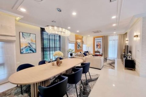 Villa à Bangkok, Thaïlande 5 chambres № 133700 - photo 25