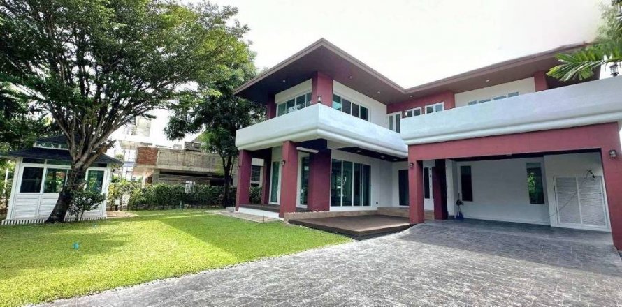 Villa in Bang Phli Yai, Thailand 3 bedrooms № 133699