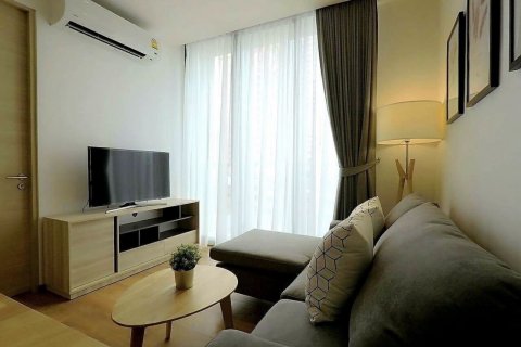 Condo à Watthana, Bangkok, Thaïlande, 2 chambres  № 133698 - photo 2