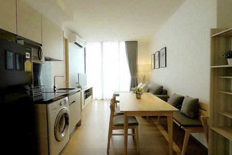 Condo à Watthana, Bangkok, Thaïlande, 2 chambres  № 133698 - photo 1