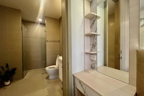 Condo in Pathum Wan, Bangkok, Thailand, 1 bedroom  № 133696 - photo 8