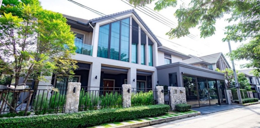 Вилла в Бангкоке, Таиланд с 4 спальнями  № 133697