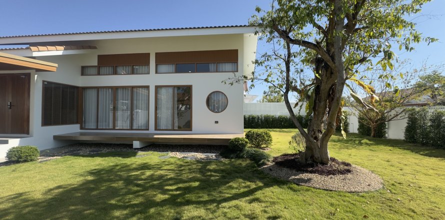 House in Chiang Mai, Thailand 3 bedrooms № 169126