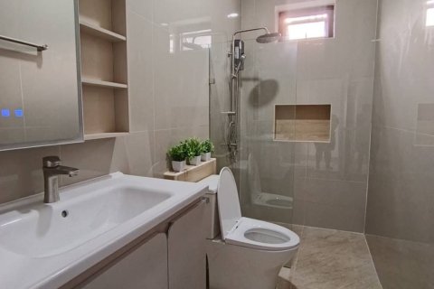 Villa in Hua Hin, Thailand 4 bedrooms № 169128 - photo 6