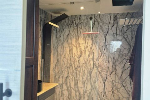 Студия в кондо в Ваттхане, Бангкок, Таиланд № 169122 - фото 4