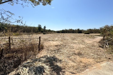 Terrain à Sakon Nakhon, Thaïlande 43200 m2 № 164334 - photo 8