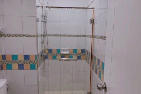 Studio dans le Condo à Yan Nawa, Bangkok, Thaïlande  № 164339 - photo 8