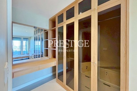 Condo in Pattaya, Thailand, 2 bedrooms № 198128 - photo 20