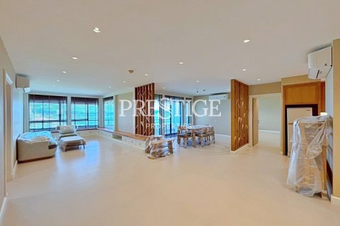 Condo in Pattaya, Thailand, 2 bedrooms № 198128 - photo 9