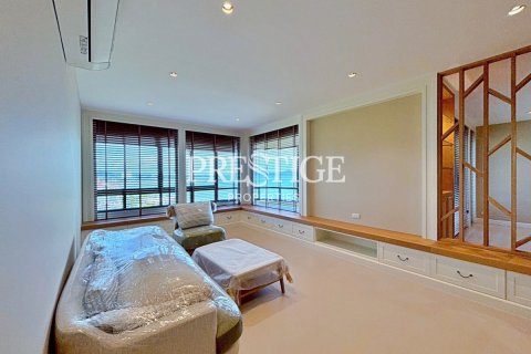 Condo in Pattaya, Thailand, 2 bedrooms № 198128 - photo 4
