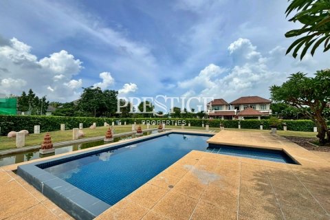 House in Pattaya, Thailand 4 bedrooms № 198125 - photo 26
