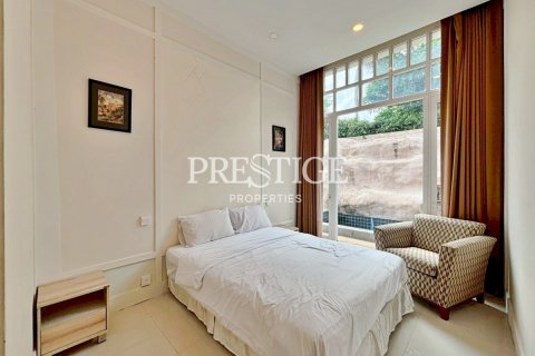 House in Pattaya, Thailand 4 bedrooms № 198125 - photo 20