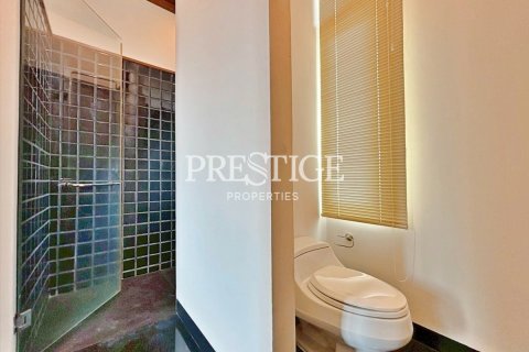 House in Pattaya, Thailand 4 bedrooms № 198125 - photo 13