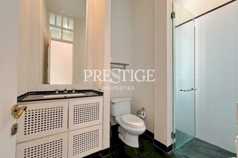 House in Pattaya, Thailand 4 bedrooms № 198125 - photo 21