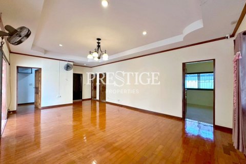 บ้านในพัทยา, ประเทศไทย 4 ห้องนอน № 198127 - รูปถ่าย 4