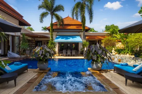 Villa in Bang Tao, Thailand 4 bedrooms № 190669