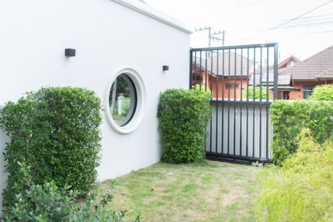 House in Chiang Mai, Thailand 3 bedrooms № 160066 - photo 19