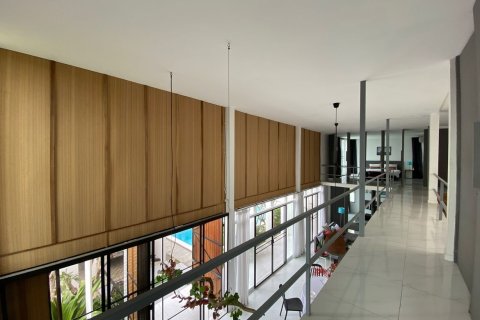 House in Chiang Mai, Thailand 4 bedrooms № 160070 - photo 24