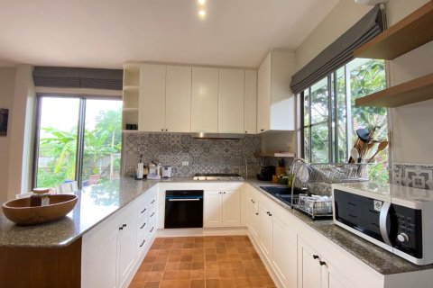 Villa in Chiang Mai, Thailand 5 bedrooms № 160067 - photo 15