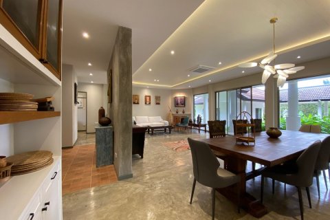 Villa in Chiang Mai, Thailand 5 bedrooms № 160068 - photo 19