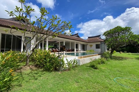 Villa in Chiang Mai, Thailand 5 bedrooms № 160068