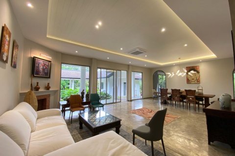 Villa in Chiang Mai, Thailand 5 bedrooms № 160068 - photo 8