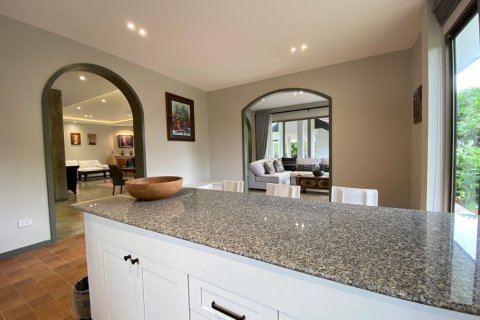 Вилла в Чиангмае, Таиланд с 5 спальнями  № 160068 - фото 18