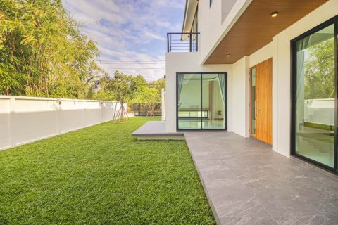House in Chiang Mai, Thailand 4 bedrooms № 119975 - photo 11