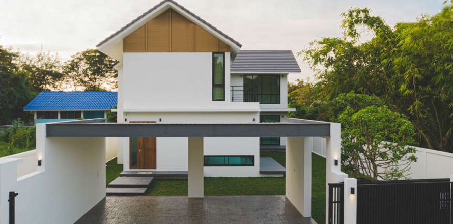 House in Chiang Mai, Thailand 4 bedrooms № 119975