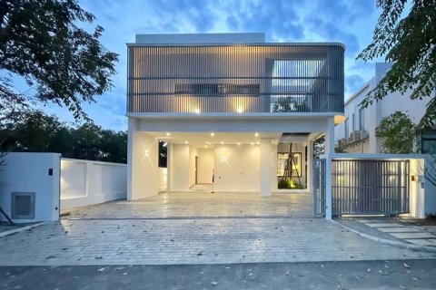 House in Chiang Mai, Thailand 4 bedrooms № 119978 - photo 4