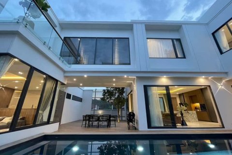 House in Chiang Mai, Thailand 4 bedrooms № 119978 - photo 8