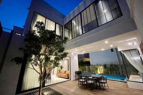 House in Chiang Mai, Thailand 4 bedrooms № 119978 - photo 22