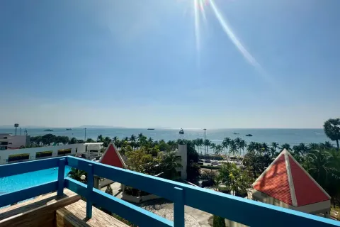 Condominio de 2 dormitorios en Jomtien Beach, Pattaya, Tailandia № 211357 - foto 24