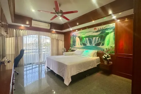 Condominio de 2 dormitorios en Jomtien Beach, Pattaya, Tailandia № 211357 - foto 25