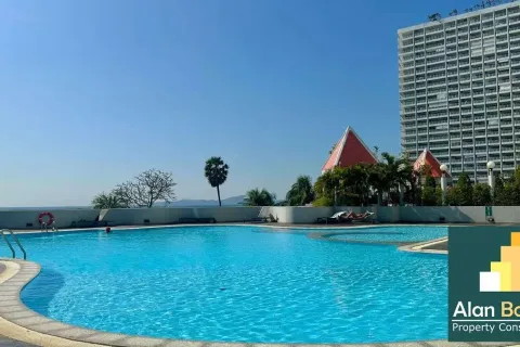 Condominio de 2 dormitorios en Jomtien Beach, Pattaya, Tailandia № 211357 - foto 5